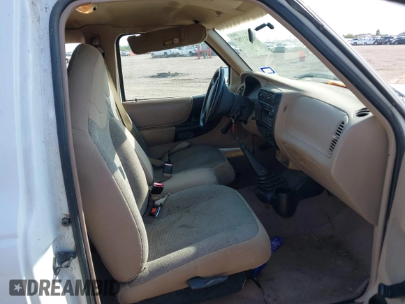 2000 Ford Ranger XL with VIN 1FTYR14V5YTA27015, listed as a IAAI auction lot 40703797 with 212,894 mi miles. Bid and sale history available at carsss.com. Image 5.