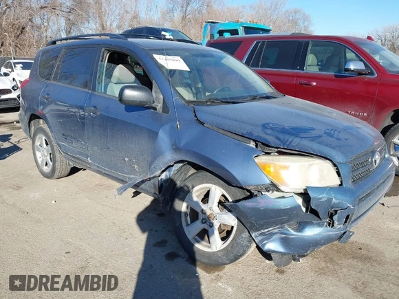 2006 Toyota RAV4 with VIN JTMBD33V565031424, listed as a IAAI auction lot 41457049 with 207,715 mi miles. Bid and sale history available at carsss.com. Image 1.