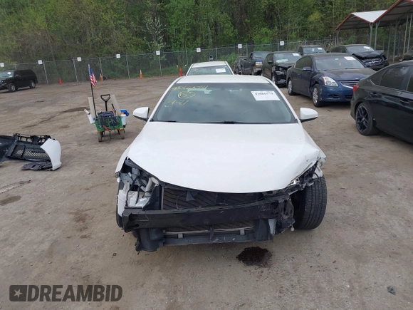 2017 Toyota Camry XLE z VIN 4T1BF1FK4HU323862, wystawiony jako IAAI lot #42066574 z przebiegiem 66 045 mil mil oraz . Historia ofert i sprzedaży dostępna na DreamBid. Obrazek 13.