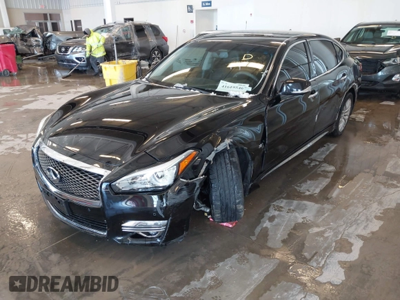 2015 Infiniti Q70 with VIN JN1BY1PR2FM830317, listed as a IAAI auction lot 41619546 with 85,964 mi miles and . Bid and sale history available at DreamBid. Image 18.