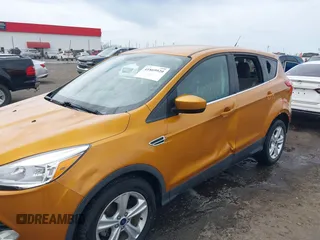 2016 Ford Escape SE with VIN 1FMCU0GX3GUB75572, listed as a IAAI auction lot 41869920 with 154,586 mi miles and . Bid and sale history available at carsss.com. Image 6.