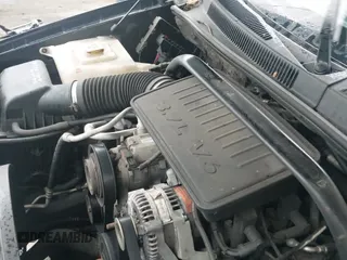 2010 Jeep Grand Cherokee Limited z VIN 1J4PR5GK9AC123959, wystawiony jako IAAI lot #41836753 z przebiegiem 178 497 mil mil oraz . Historia ofert i sprzedaży dostępna na DreamBid. Obrazek 19.