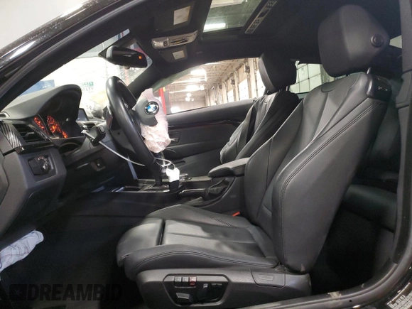 2015 BMW 4 Series 428i xDrive z VIN WBA3N9C56FK246152, wystawiony jako Copart lot #88752565 z przebiegiem 56 233 mil mil oraz Szkoda całkowita • Salvage title. Historia ofert i sprzedaży dostępna na DreamBid. Obrazek 7.