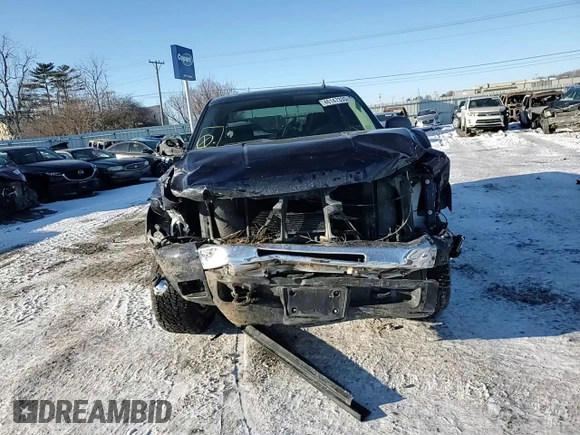 2010 Chevrolet Silverado 1500 LT with VIN 3GCRKSE3XAG266154, listed as a Copart auction lot 46147335 with 117,554 mi miles and Salvage Title. Bid and sale history available at DreamBid. Image 10.
