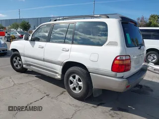2001 Toyota Land Cruiser with VIN JTEHT05J412011211, listed as a IAAI auction lot 41978366 with 183,684 mi miles. Bid and sale history available at carsss.com. Image 3.