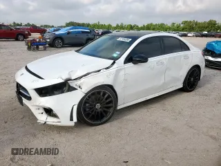 2021 Mercedes-Benz A 220 z VIN W1K3G4EB9MJ273065, wystawiony jako Copart lot #57104385 z przebiegiem 67 637 mil mil oraz Szkoda całkowita • Salvage title. Historia ofert i sprzedaży dostępna na DreamBid. Obrazek 1.