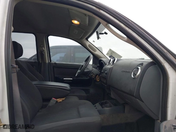 2006 Mitsubishi Raider LS with VIN 1Z7HT28K96S540590, listed as a IAAI auction lot 41746268 with 170744 miles. Bid and sale history available at carsss.com. Image 5.