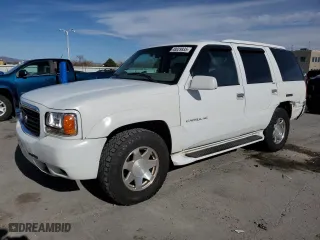 2000 Cadillac Escalade with VIN 1GYEK63R6YR216160, listed as a Copart auction lot 48029935 with 247,560 mi miles and Salvage Title. Bid and sale history available at carsss.com. Image 1.