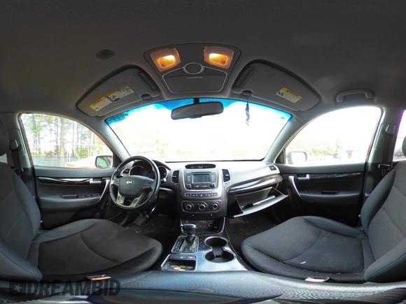 2015 Kia Sorento LX with VIN 5XYKT3A66FG569118, listed as a IAAI auction lot 42156534 with 147,257 mi miles. Bid and sale history available at carsss.com. Image 18.
