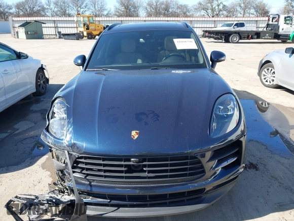 2021 Porsche Macan S with VIN WP1AB2A53MLB38137, listed as a IAAI auction lot 41668798 with 109,652 mi miles and . Bid and sale history available at DreamBid. Image 12.