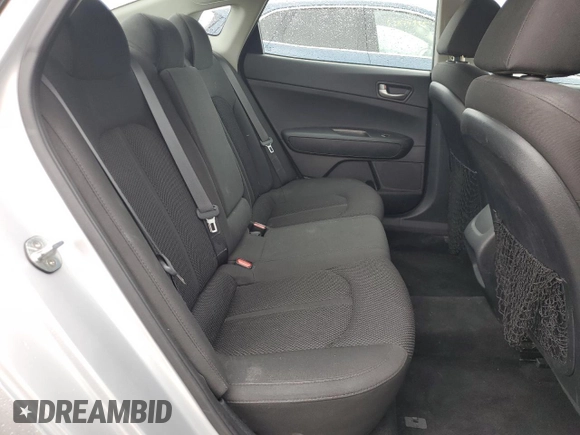 2019 Kia Optima LX with VIN 5XXGT4L32KG331490, listed as a Copart auction lot 55242975 with 104,500 mi miles and Clean title. Bid and sale history available at DreamBid. Image 10.