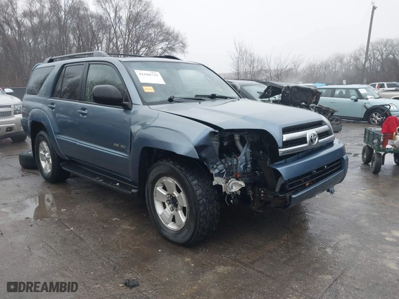 2005 Toyota 4Runner SR5 with VIN JTEBU14R658050952, listed as a IAAI auction lot 41188739 with 255,359 mi miles. Bid and sale history available at carsss.com. Image 1.