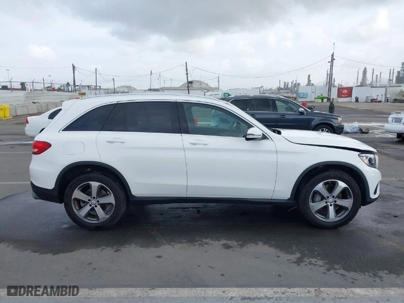 2016 Mercedes-Benz GLC with VIN WDC0G4JB6GF066332, listed as a IAAI auction lot 41911094 with 58,788 mi miles. Bid and sale history available at carsss.com. Image 13.