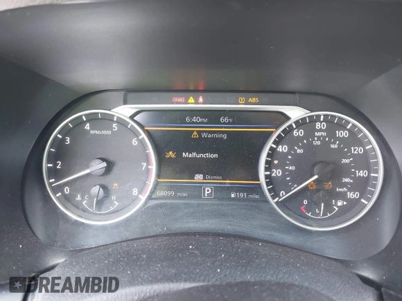 2020 Nissan Sentra SV z VIN 3N1AB8CV7LY270036, wystawiony jako IAAI lot #42323645 z przebiegiem 68 099 mil mil oraz . Historia ofert i sprzedaży dostępna na DreamBid. Obrazek 7.