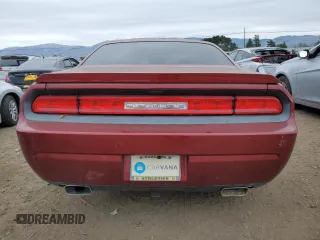 2014 Dodge Challenger R/T Plus z VIN 2C3CDYBT7EH294396, wystawiony jako Copart lot #43289345 z przebiegiem Nie podano mil oraz Szkoda całkowita • Salvage title. Historia ofert i sprzedaży dostępna na DreamBid. Obrazek 6.