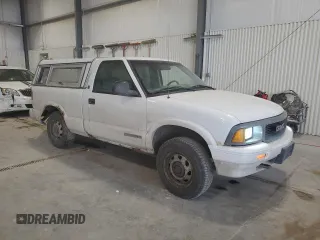 1997 GMC Sonoma with VIN 1GTCT14X2VK514199, listed as a Copart auction lot 47476735 with 136,443 mi miles and Salvage Title. Bid and sale history available at carsss.com. Image 4.