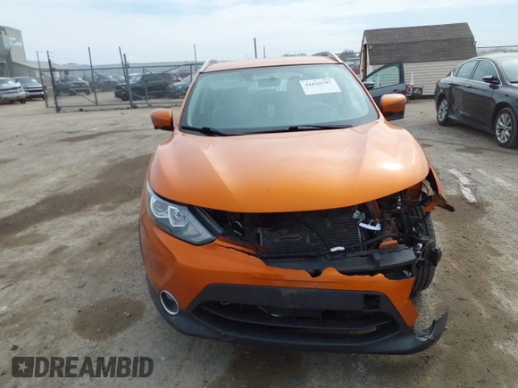 2017 Nissan Rogue Sport SL with VIN JN1BJ1CR8HW103023, listed as a IAAI auction lot 41810707 with 77,172 mi miles. Bid and sale history available at carsss.com. Image 12.