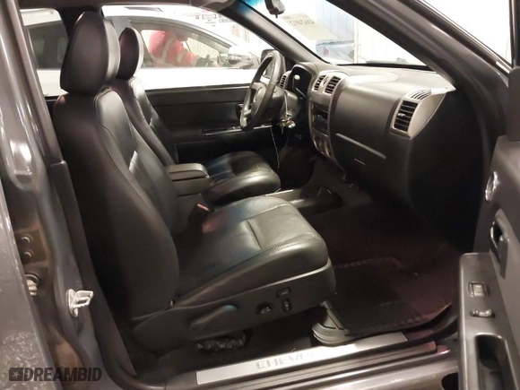 2008 Chevrolet Colorado LT w/1LT with VIN 1GCCS13E288170295, listed as a IAAI auction lot 41624012 with 117,785 mi miles. Bid and sale history available at carsss.com. Image 5.