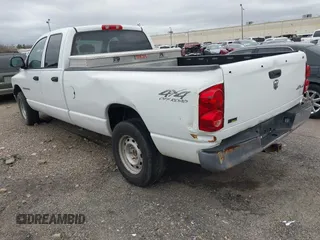 2007 Dodge 1500 ST with VIN 1D7HU18P27J600043, listed as a IAAI auction lot 41625802 with 170,706 mi miles and . Bid and sale history available at DreamBid. Image 3.