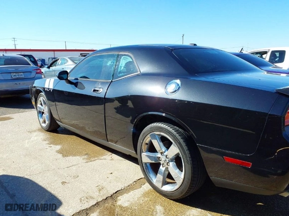2009 Dodge Challenger R/T with VIN 2B3LJ54T39H510722, listed as a IAAI auction lot 41842425 with 239,556 mi miles. Bid and sale history available at carsss.com. Image 15.