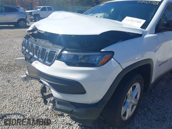2024 Jeep Compass Sport with VIN 3C4NJDAN2RT591078, listed as a IAAI auction lot 41984705 with 49,220 mi miles and . Bid and sale history available at DreamBid. Image 19.