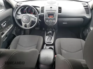 2013 Kia Soul + z VIN KNDJT2A62D7482347, wystawiony jako Copart lot #58663005 z przebiegiem 88 952 mil mil oraz Czysty tytuł • Clean title. Historia ofert i sprzedaży dostępna na DreamBid. Obrazek 8.