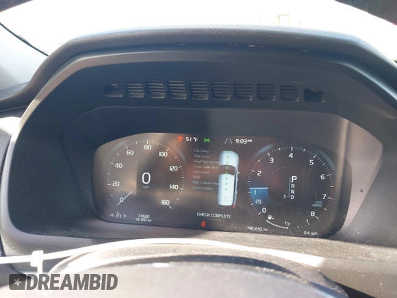 2016 Volvo XC90 Momentum with VIN YV4102XK7G1073911, listed as a IAAI auction lot 42053561 with 77,620 mi miles. Bid and sale history available at carsss.com. Image 7.