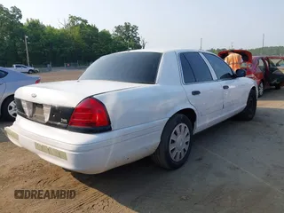 2009 Ford Police Interceptor с VIN 2FAHP71V79X142660, выставлен на аукционе IAAI как лот 42474276 с пробегом Не указан миль и . История ставок и продаж доступна на DreamBid. Изображение 4.