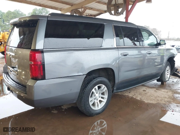 2020 Chevrolet Suburban LT with VIN 1GNSKHKC0LR282818, listed as a IAAI auction lot 41539280 with 116,041 mi miles. Bid and sale history available at carsss.com. Image 4.