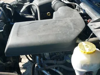 2019 Ram 1500 Express z VIN 1C6RR7FG0KS519395, wystawiony jako IAAI lot #43351068 z przebiegiem 115 757 mil mil oraz . Historia ofert i sprzedaży dostępna na DreamBid. Obrazek 19.