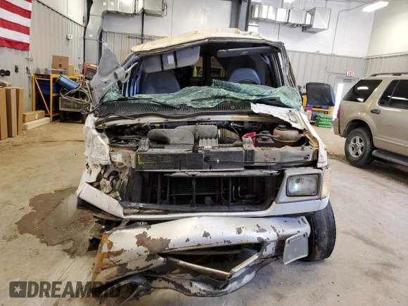 2002 Ford Econoline Cargo with VIN 1FTSS34L02HA77660, listed as a Copart auction lot 56711365 with 164,049 mi miles and Clean title. Bid and sale history available at DreamBid. Image 5.