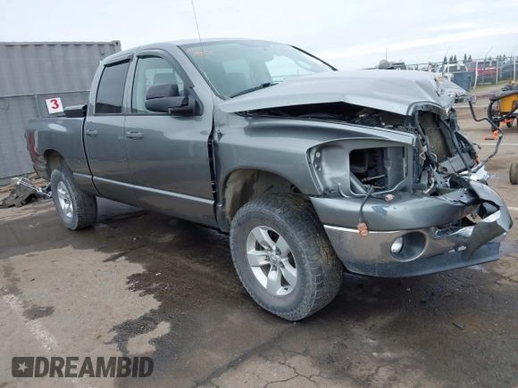 2008 Dodge 1500 SLT with VIN 1D7HU18248J155617, listed as a IAAI auction lot 41775899 with 334,788 mi miles. Bid and sale history available at carsss.com. Image 1.