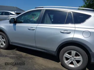2013 Toyota RAV4 XLE с VIN JTMRFREV9DD022222, выставлен на аукционе IAAI как лот 42530180 с пробегом 218 930 миль миль и . История ставок и продаж доступна на DreamBid. Изображение 14.
