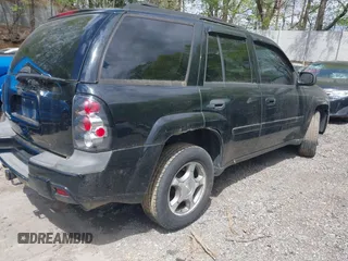 2008 Chevrolet TrailBlazer 3LT with VIN 1GNDT13S382231266, listed as a IAAI auction lot 42216198 with 144,302 mi miles and . Bid and sale history available at DreamBid. Image 4.