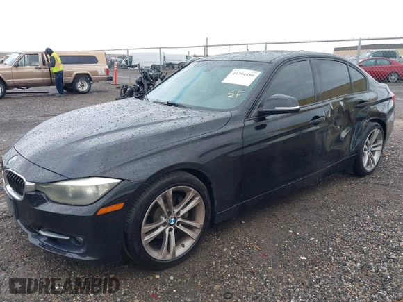 2013 BMW 3 Series 328i with VIN WBA3A5C56DF453232, listed as a IAAI auction lot 41794450 with 152,304 mi miles. Bid and sale history available at carsss.com. Image 17.