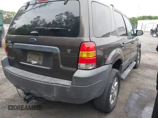 2006 Ford Escape XLT с VIN 1FMCU03116KB98490, выставлен на аукционе IAAI как лот 42168558 с пробегом 255 382 миль миль и . История ставок и продаж доступна на DreamBid. Изображение 4.