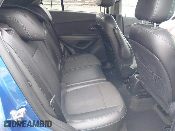 2015 Chevrolet Trax LT with VIN KL7CJLSB2FB064013, listed as a IAAI auction lot 41249924 with 62,288 mi miles. Bid and sale history available at carsss.com. Image 8.