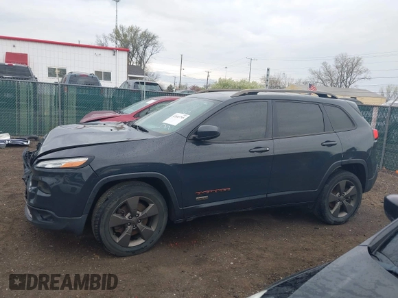 2016 Jeep Cherokee Latitude with VIN 1C4PJMCB6GW301105, listed as a IAAI auction lot 42045795 with 105,758 mi miles and . Bid and sale history available at carsss.com. Image 14.