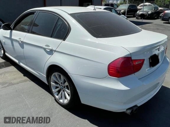 2011 BMW 3 Series 328i with VIN WBAPH5G57BNM75847, listed as a Copart auction lot 46553375 with 140,153 mi miles and Clean Title. Bid and sale history available at DreamBid. Image 3.