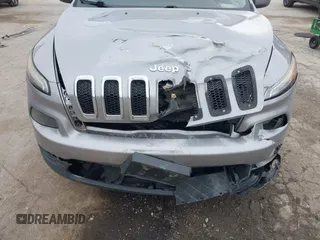 2016 Jeep Cherokee Limited with VIN 1C4PJMDB1GW181342, listed as a IAAI auction lot 42358434 with 162,137 mi miles and . Bid and sale history available at DreamBid. Image 6.