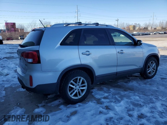 2014 Kia Sorento LX with VIN 5XYKTDA74EG448973, listed as a Copart auction lot 41934025 with 162,153 mi miles and Clean Title. Bid and sale history available at carsss.com. Image 3.