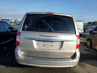 2016 Chrysler Town & Country Touring with VIN 2C4RC1BG6GR280375, listed as a Copart auction lot 84906994 with 123,663 mi miles and Salvage Title. Bid and sale history available at carsss.com. Image 6.