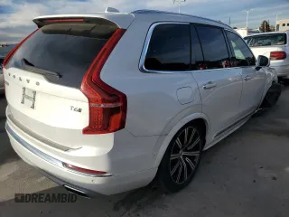 2021 Volvo XC90 Inscription with VIN YV4A22PLXM1735897, listed as a Copart auction lot 65115322 with 9,573 mi miles. Bid and sale history available at carsss.com. Image 4.