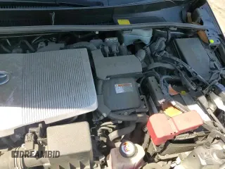 2017 Toyota Prius Plus with VIN JTDKARFP1H3055209, listed as a Copart auction lot 67603915 with 83,198 mi miles and Salvage title. Bid and sale history available at DreamBid. Image 14.