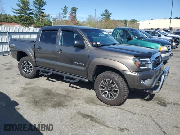 2013 Toyota Tacoma z VIN 3TMLU4EN2DM108944, wystawiony jako Copart lot #55143625 z przebiegiem 181 160 mil mil oraz Szkoda całkowita • Salvage title. Historia ofert i sprzedaży dostępna na DreamBid. Obrazek 4.