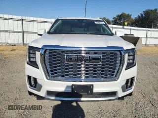 2021 GMC Yukon XL Denali with VIN 1GKS2JKL3MR178037, listed as a Copart auction lot 70825784 with 61,966 mi miles and Salvage Title. Bid and sale history available at carsss.com. Image 5.