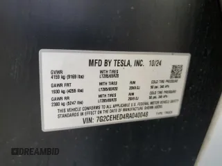 2024 Tesla Cybertruck с VIN 7G2CEHED4RA040048, выставлен на аукционе Copart как лот 61394105 с пробегом 1 646 миль миль и Списание • Salvage title. История ставок и продаж доступна на DreamBid. Изображение 12.