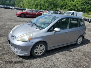2007 Honda Fit Sport with VIN JHMGD38657S058065, listed as a Copart auction lot 64147055 with 207,041 mi miles and Clean title. Bid and sale history available at DreamBid. Image 1.