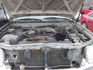 2001 Toyota Tundra SR5 with VIN 5TBRN34181S167596, listed as a IAAI auction lot 41563622 with Not Provided miles and . Bid and sale history available at DreamBid. Image 10.