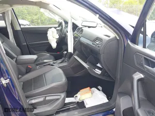 2021 Volkswagen Tiguan SE with VIN 3VV2B7AXXMM084355, listed as a IAAI auction lot 39559023 with 1 mi miles. Bid and sale history available at carsss.com. Image 5.